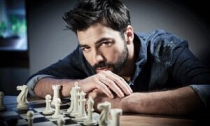 Όταν ο Ανδρέας Γεωργίου έχει κέφια:Δείτε το τρολ που έκανε στην γιαγιά του(ΦΩΤΟ)