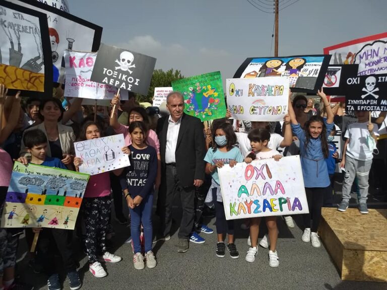 Βγήκαν στους δρόμους οι κάτοικοι Ιδαλίου, Γερίου και Λατσίων (ΦΩΤΟ)