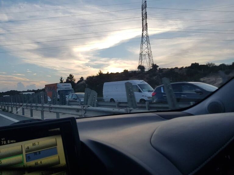 Κυκλοφοριακό χάος στον αυτοκινητόδρομο Λεμεσού-Λευκωσίας (ΦΩΤΟ)