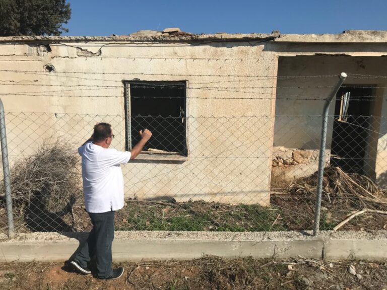 Ξύπνησαν μνήμες στην διάνοιξη των οδοφραγμάτων Δερύνειας -Απλικίου (ΒΙΝΤΕΟ)