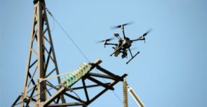 Η ΔΕΗ "επιστρατεύει" drones για τον έλεγχο των υποδομών
