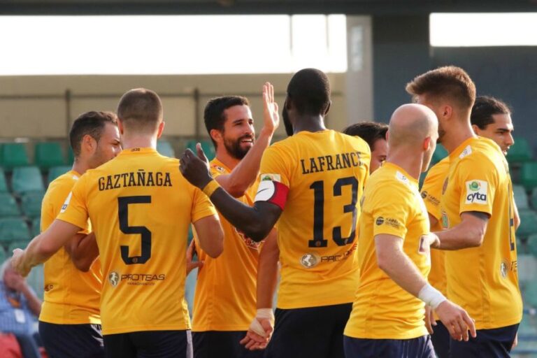 «Γκαζώνει» πριν το ντέρμπι η ΑΕΛ