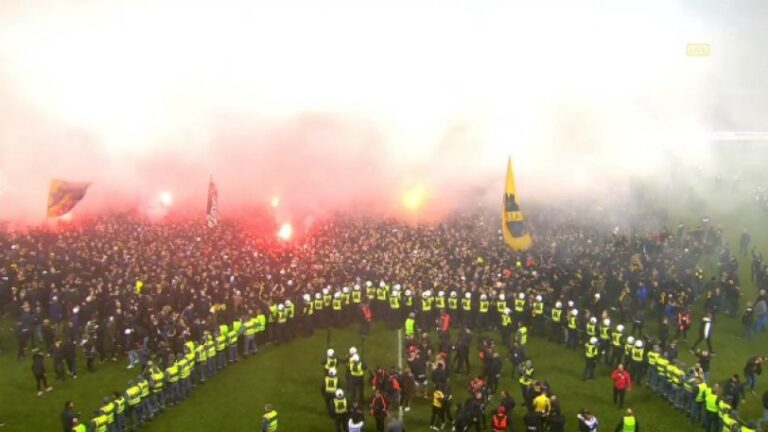 Κατέκτησαν το πρωτάθλημα μετά από 9 χρόνια και το πανηγύρισαν «τρελά» (ΒΙΝΤΕΟ)