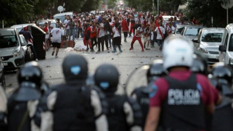 Στον αέρα και πάλι το Superclasico, κίνδυνος οριστικής αναβολής του αγώνα