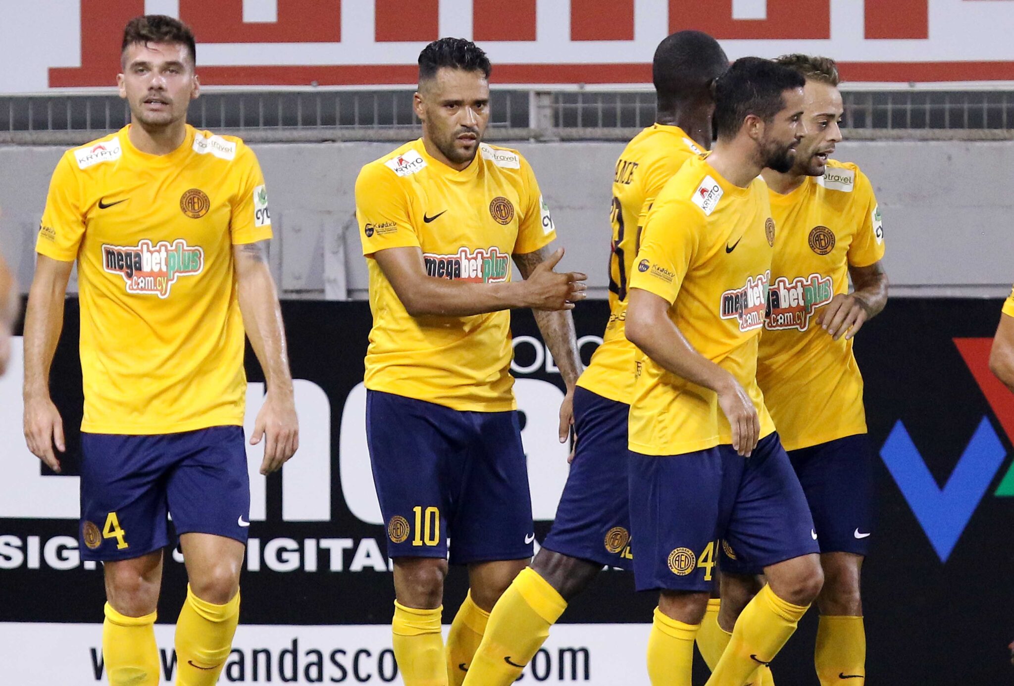 Στην τελική ευθεία για τη Νέα Σαλαμίνα