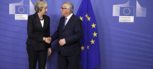 Δεν τα βρήκαν Μέι και Γιούνκερ για την τελική συμφωνία του "Brexit"