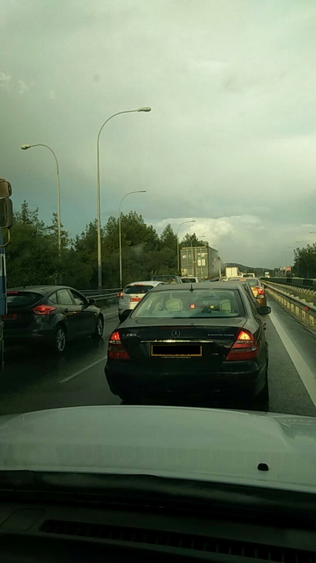 Μεγάλο μποτιλιάρισμα στην περιοχή της Κακορατζιάς (ΦΩΤΟ)