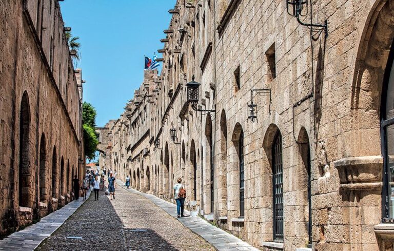 «Μπλακ άουτ» σε όλο το νησί της Ρόδου