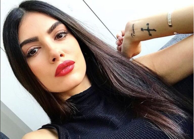 Το πιο γλυκό στιγμιότυπο! Η Άντρεα Κυριάκου αγκαλιά με τον γιο της! (ΦΩΤΟ)