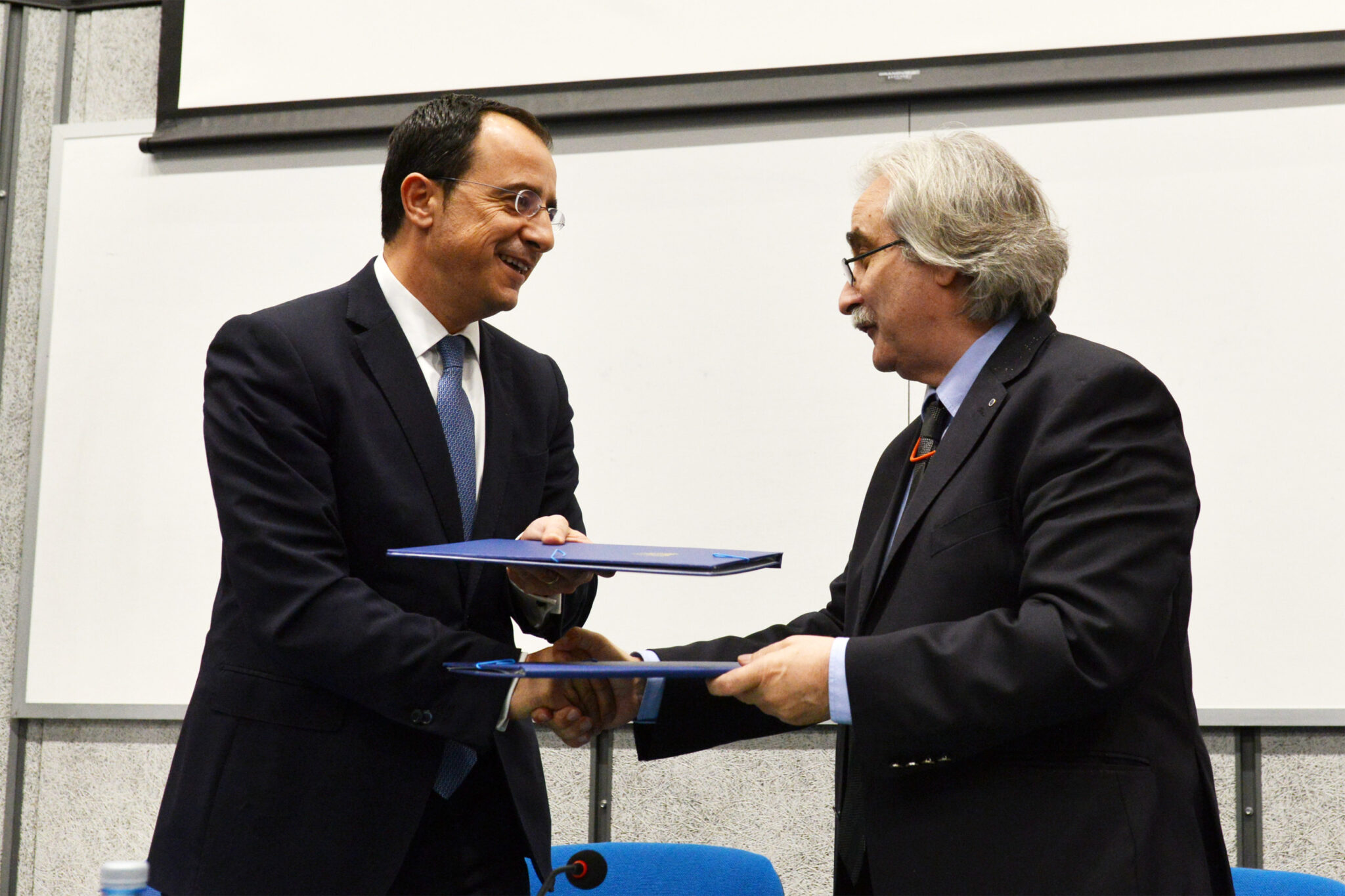 Μνημόνιο Συμφωνίας Υπουργείου Εξωτερικών και Ευρωπαϊκού Πανεπιστημίου Κύπρου