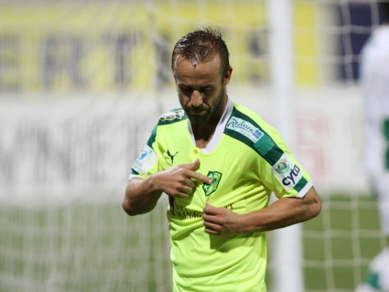 Κάσες και Τομάς στην διάθεση του Ιραόλα