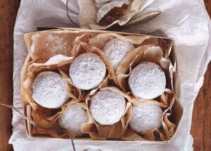 Αφράτοι και γευστικοί Κουραμπιέδες από τον Παναγιώτη Λευκιμμιάτη