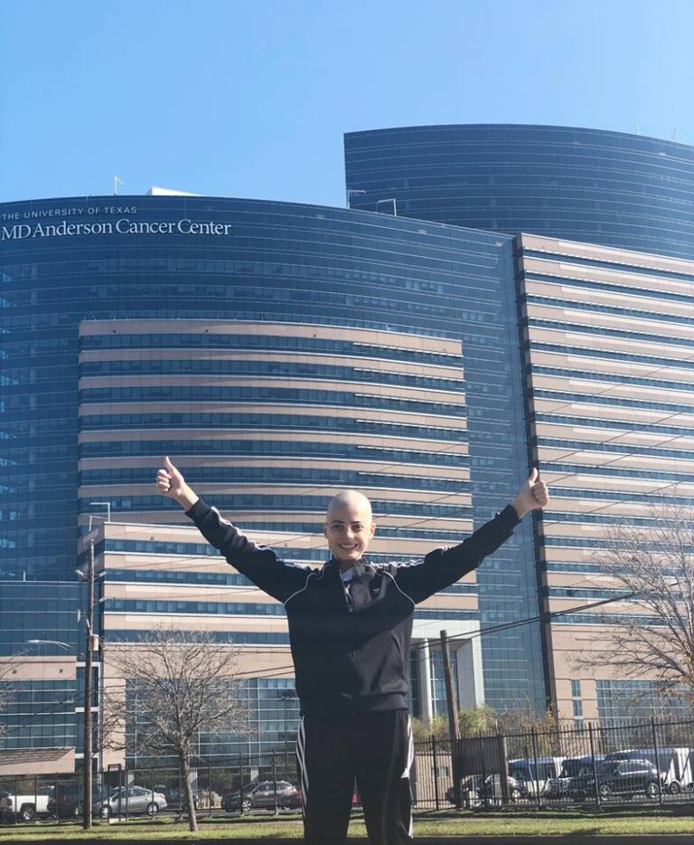 Η 24χρονη καλλονή που πάλεψε και νίκησε τον καρκίνο (ΒΙΝΤΕΟ&ΦΩΤΟ)