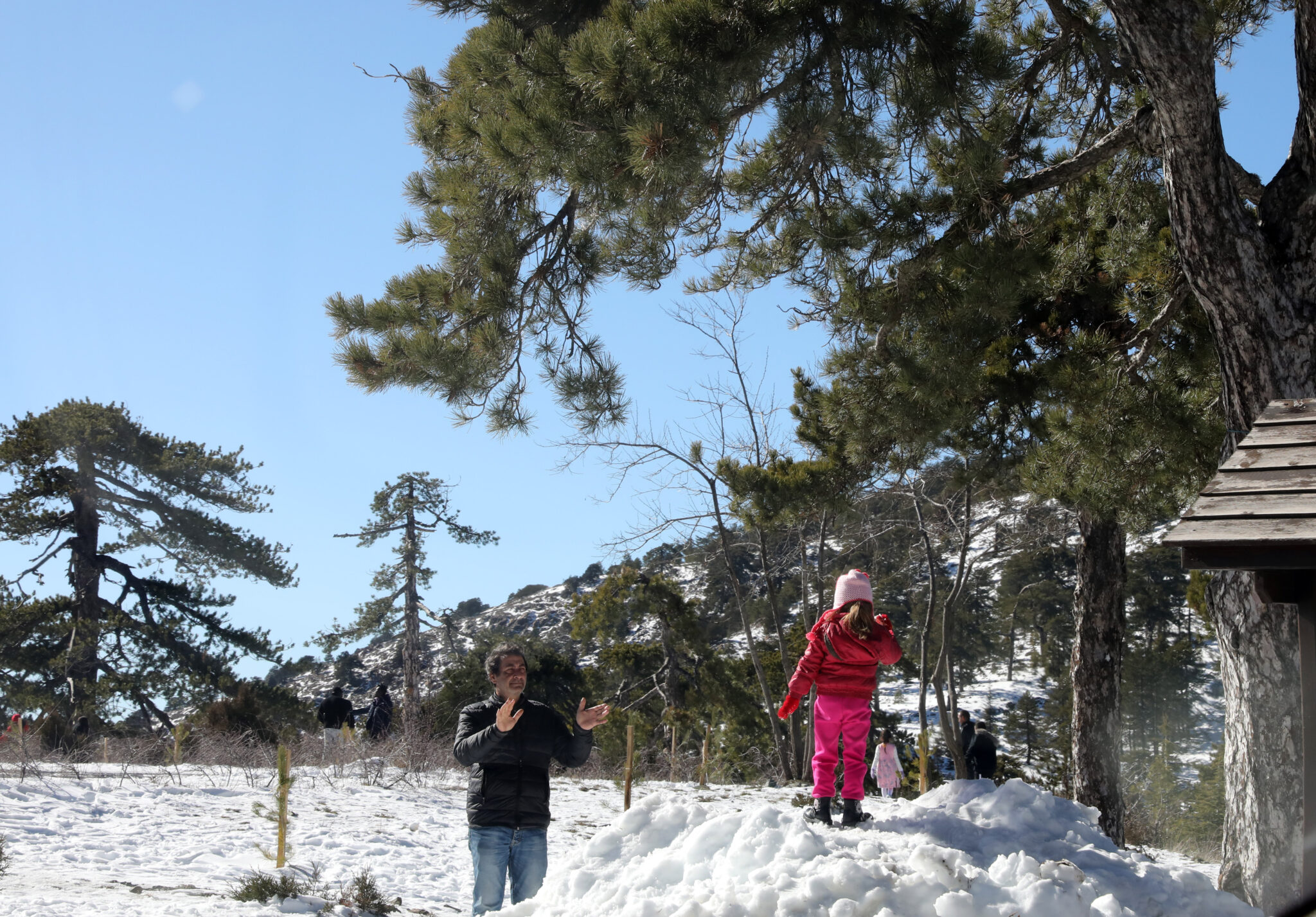 Έτοιμο να "ντυθεί" στα λευκά το Τρόοδος τα επόμενα 24ωρα