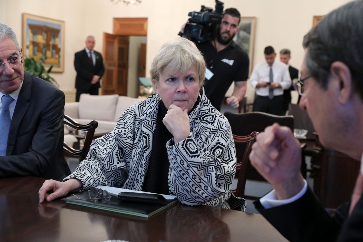 Τζέιν Χολ Λουτ: Σφίγγα και χωρίς νέες προτάσεις (ΒΙΝΤΕΟ)