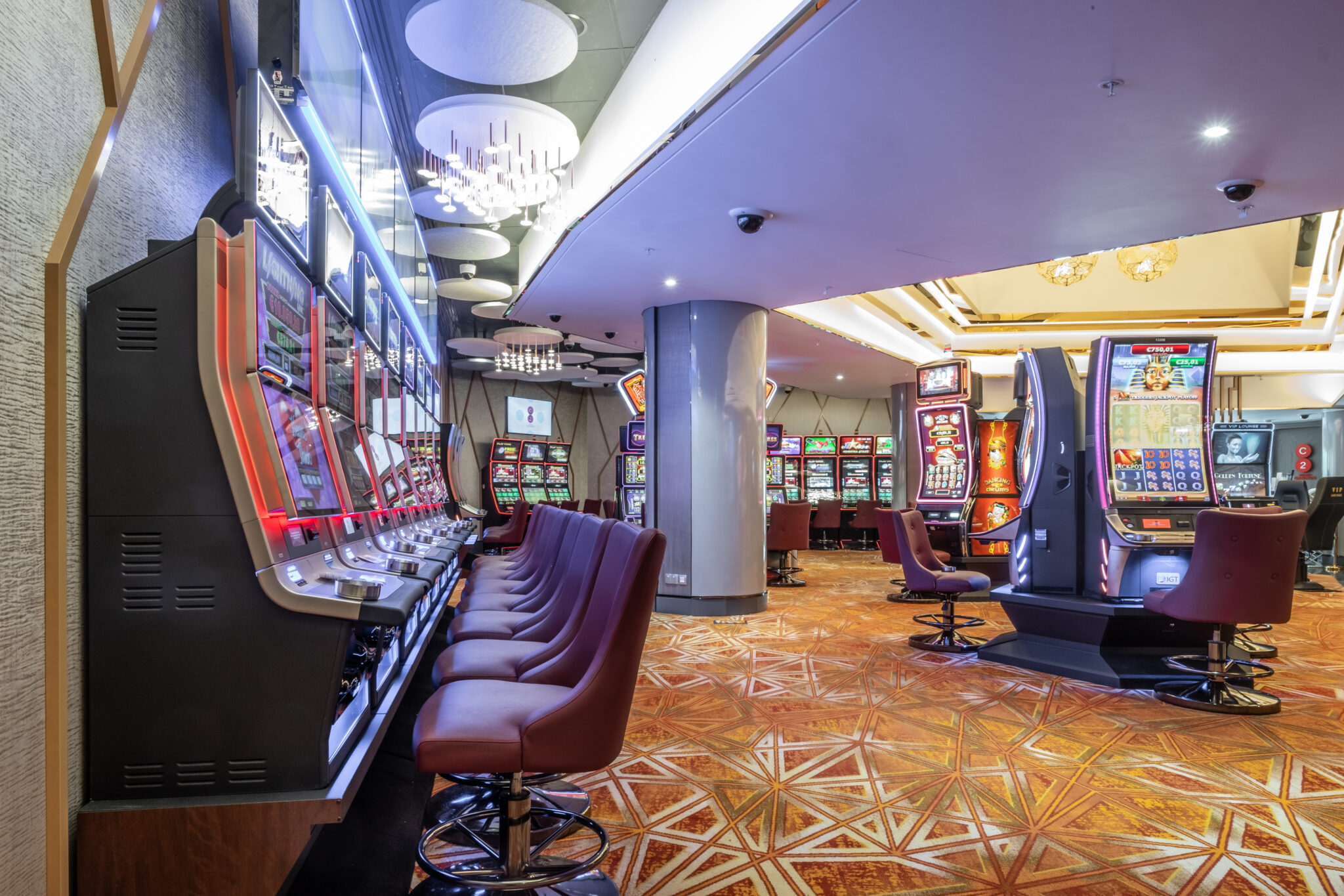 Άνοιξε τις πύλες του το πρώτο δορυφορικό καζίνο της Λευκωσίας (ΦΩΤΟ)