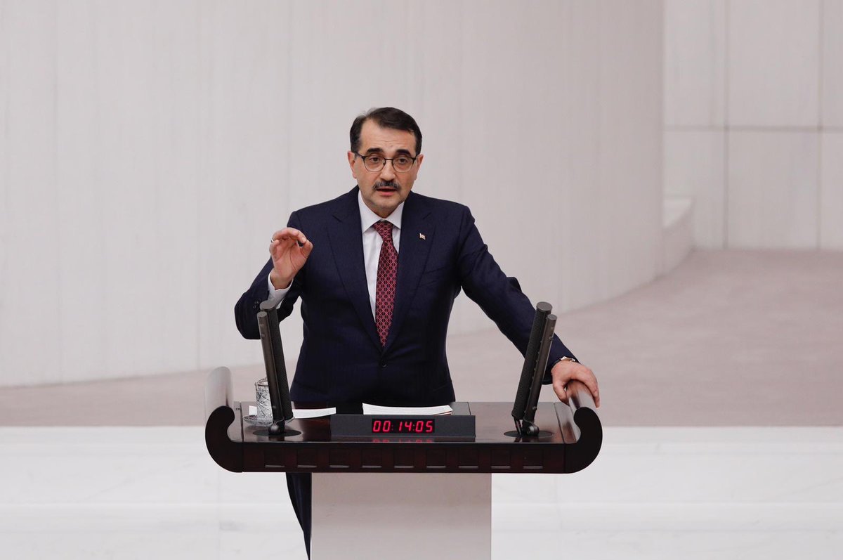 Ντονμέζ: “Σαν καζάνι η Μεσόγειος κι εμείς κουτάλα, ψάχνουμε σπιθαμή σπιθαμή”