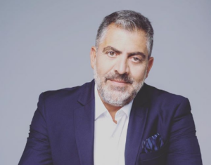 Τα "παράξενα" Χριστούγεννα του Κούλλη Νικολάου! (ΦΩΤΟ)