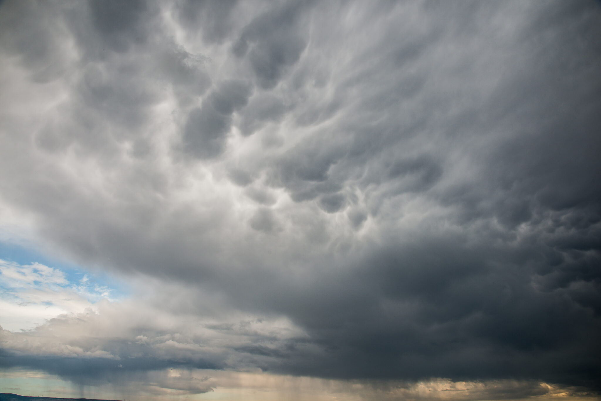 Καιρός: Χαμηλές θερμοκρασίες, συννεφιά και σκόνη για το Σ/Κ