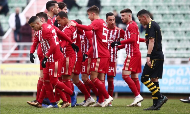 Με πιτσιρικάδες έβγαλε την «αγγαρεία» ο Ολυμπιακός