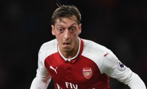 Δίνει δανεικό τον Οζίλ η Άρσεναλ
