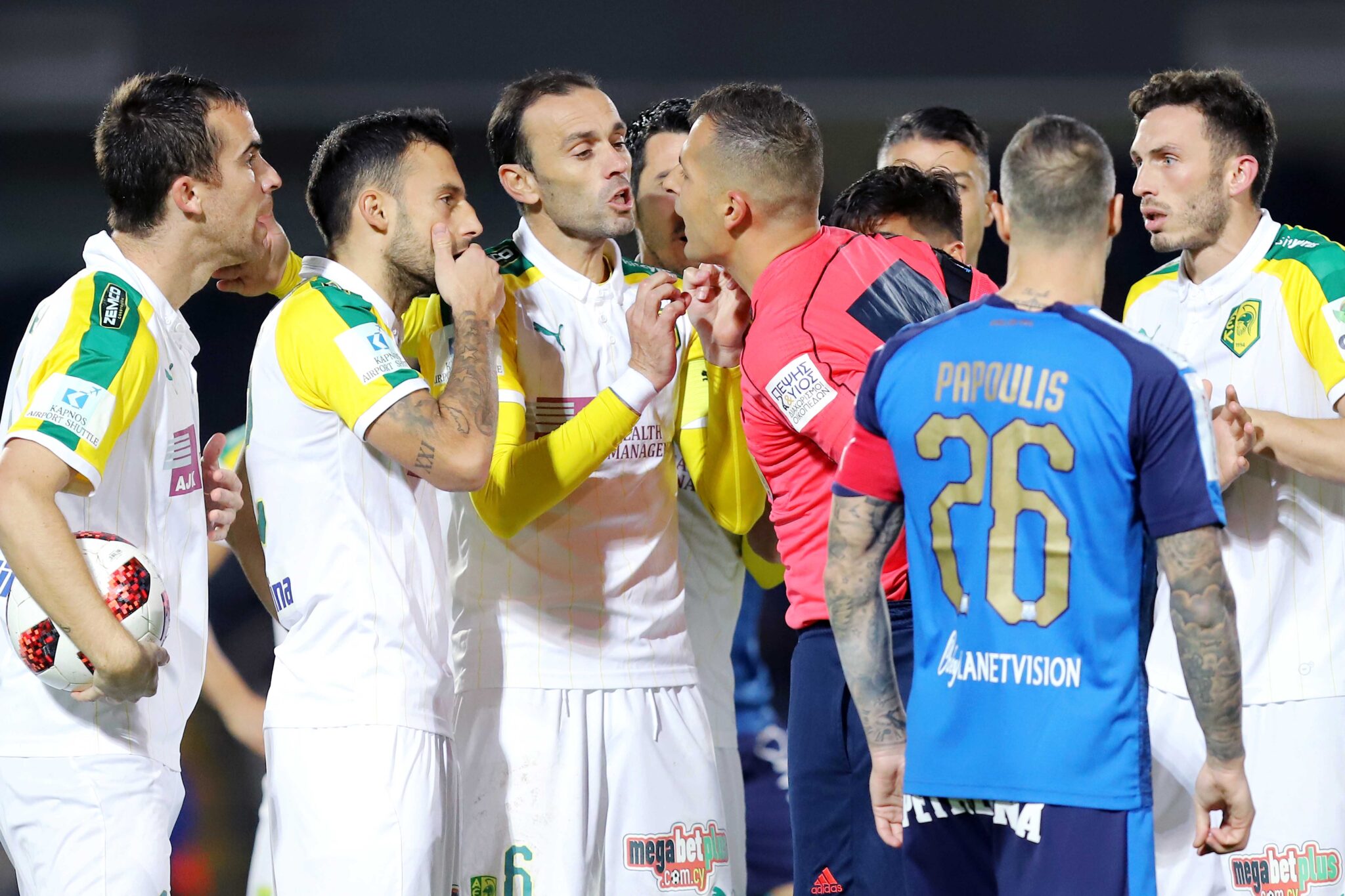 Έμεινε «ζωντανή» η ΑΕΚ στο Τσίρειο