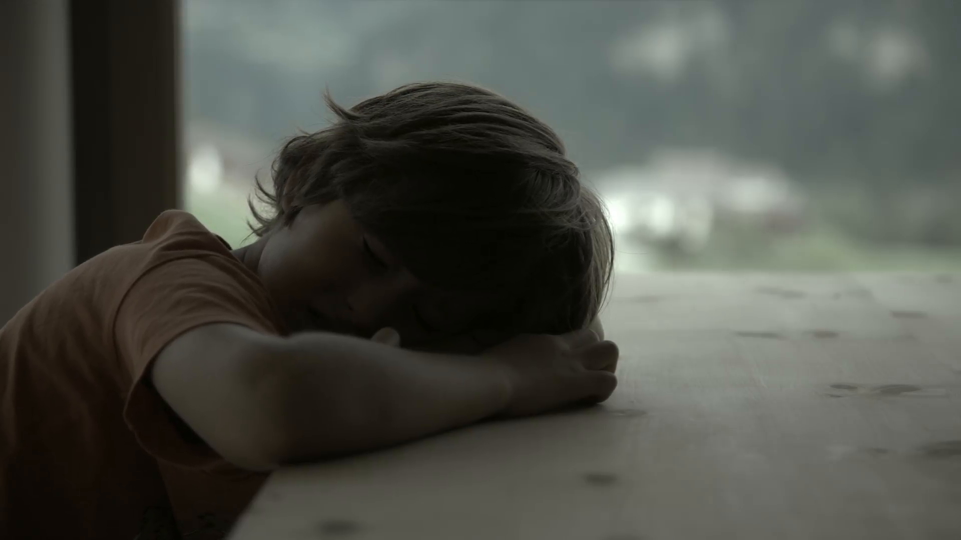 Συγκλονίζει η μητέρα του μαθητή που κακοποιήθηκε από συμμαθητές του (ΒΙΝΤΕΟ)