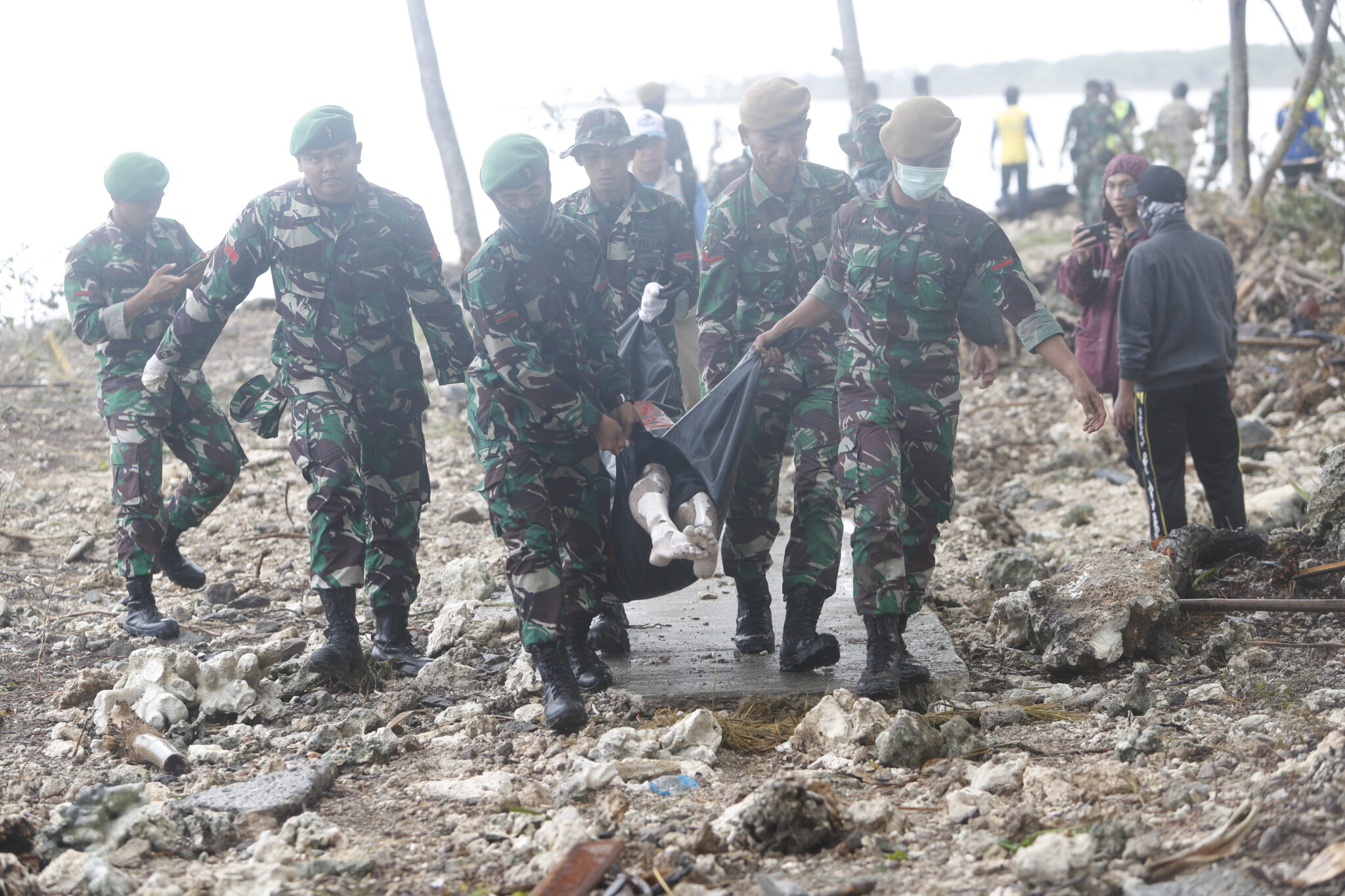 Φόβοι και προειδοποιήσεις για περισσότερα φονικά τσουνάμι (ΒΙΝΤΕΟ&ΦΩΤΟ)