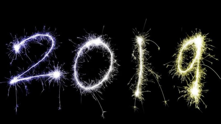 2019: Οι αργίες και τα τριήμερα που μας… "χαρίζει" το νέο έτος!