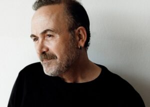 Συγκινεί ο Σταμάτης Γονίδης: Ο όγκος στο αυτί και το σοβαρό πρόβλημα υγείας!