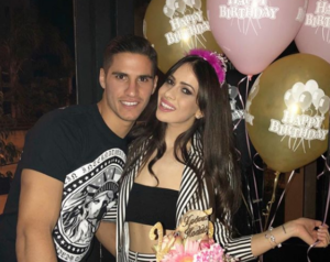 Το ξέφρενο πάρτι έκπληξη για τον Πιέρο Σωτηρίου από τη Μαρία Κορζιά(ΒΙΝΤΕΟ&ΦΩΤΟ)