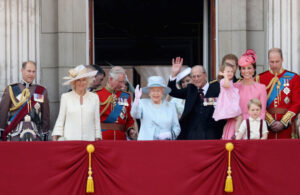 Αυτός είναι ο λόγος που οι royals δεν φορούν… ζώνη ασφαλείας!