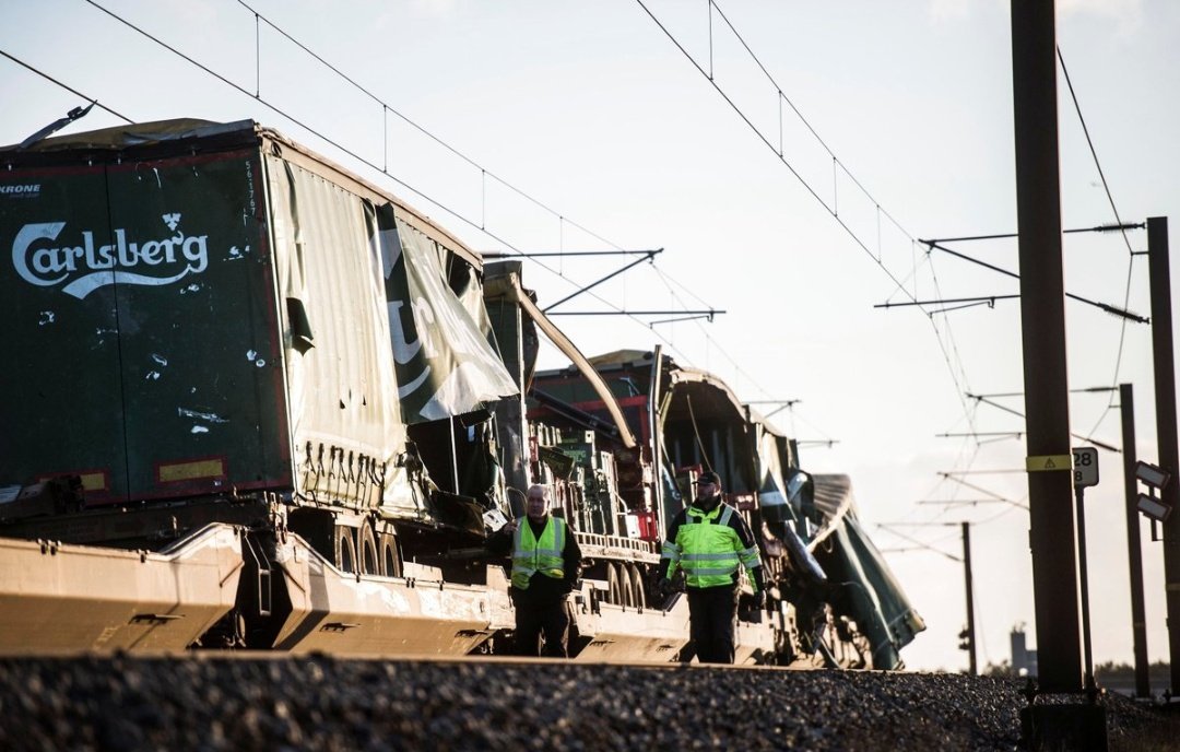 Πολύνεκρο σιδηροδρομικό δυστύχημα στη γέφυρα Storebæltsbroen στη Δανία (ΦΩΤΟ)