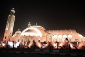 Στα εγκαίνια του μεγαλύτερου τζαμιού της Μέσης Ανατολής ο Πρόεδρος της Βουλής