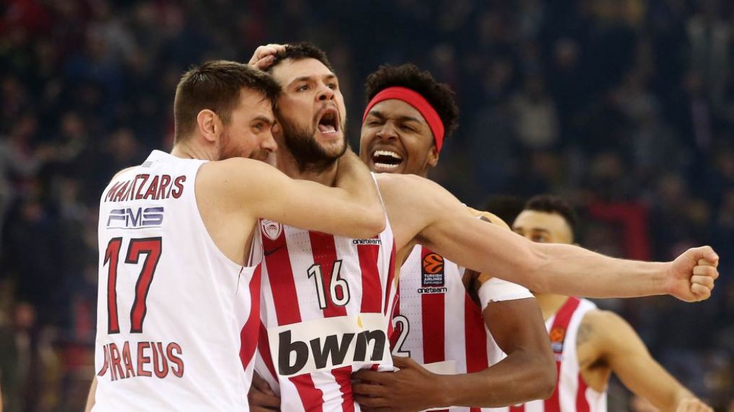 Εκπληκτικός Παπανικολάου και επική ανατροπή για τον Ολυμπιακό (ΒΙΝΤΕΟ)