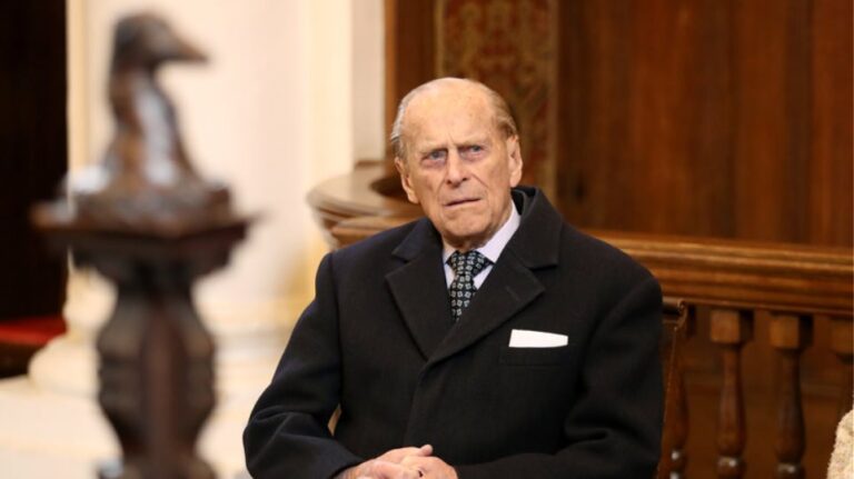 Ο Πρίγκιπας Φίλιππος ενεπλάκη σε τροχαίο ατύχημα (ΦΩΤΟ)