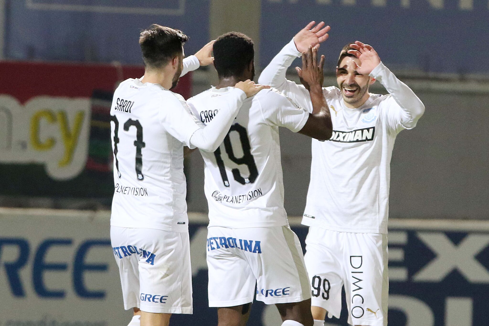 Πλησίασε και βάζει πίεση στο ντέρμπι ο Απόλλωνας