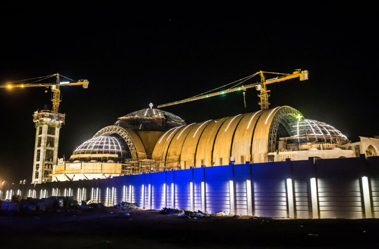 Τον μεγαλύτερο ναό και το μεγαλύτερο τζαμί θα εγκαινιάσει ο Σίσι στην Αίγυπτο