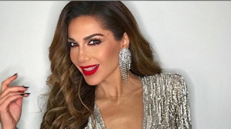 Δέσποινα Βανδή: Μας δείχνει για πρώτη φορά το πρόσωπο της κόρης της (ΦΩΤΟ)