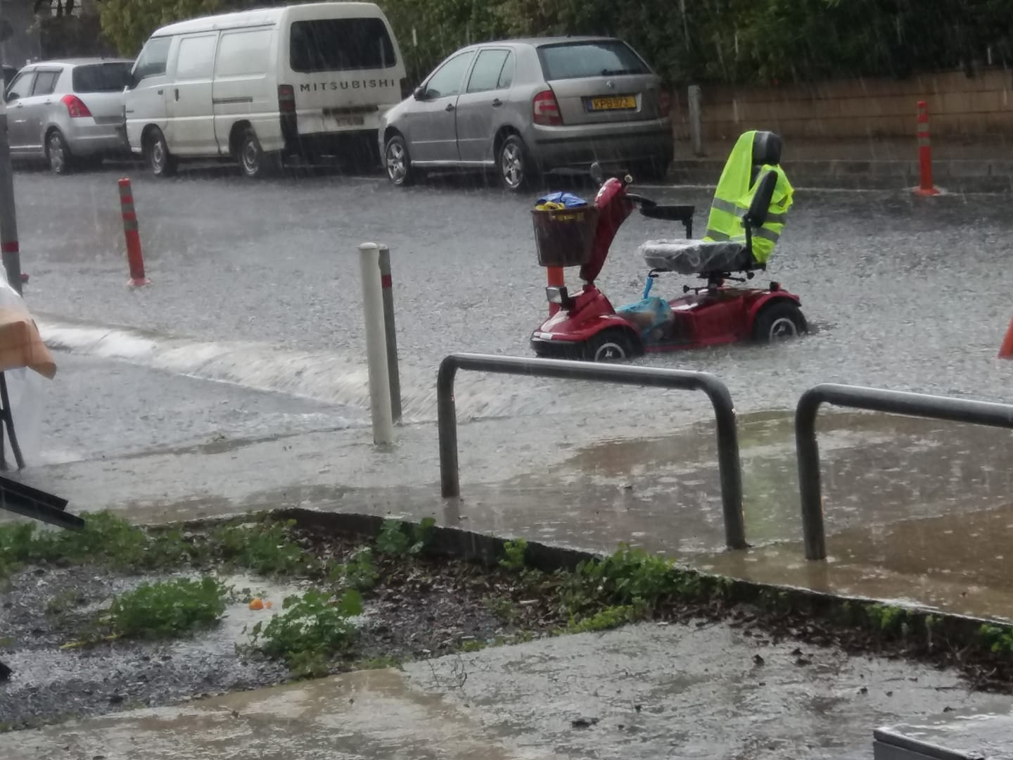 Δήμος Λεμεσού: Οι ζημιές λόγω κακοκαιρίας οφείλονται στα κενά της πόλη μας