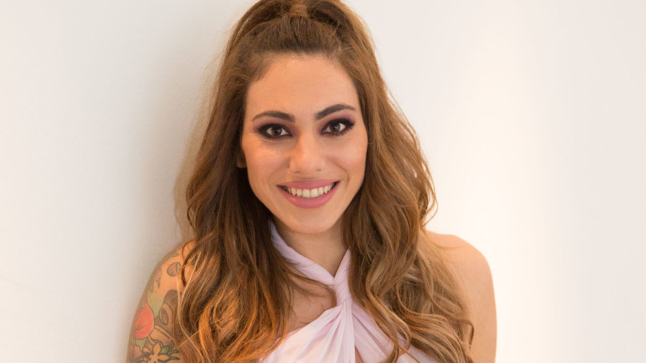 Ε. Βαλαβάνη: "Η πεθερά μου, μου πετούσε γλάστρες και ποτήρια από το μπαλκόνι"