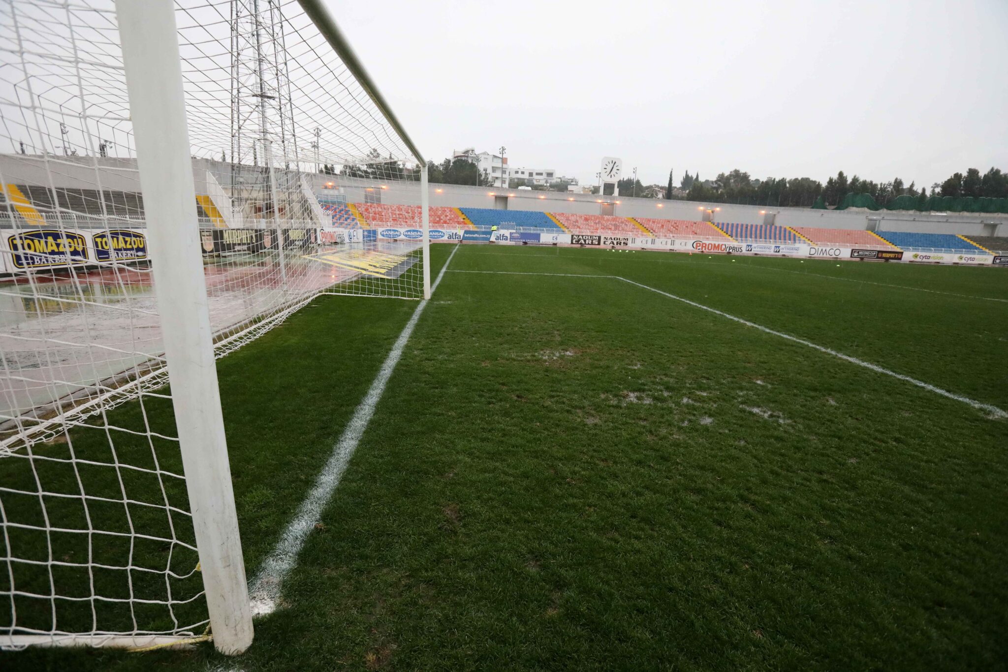 Αναβολή και στο Μακάρειο (ΦΩΤΟ)