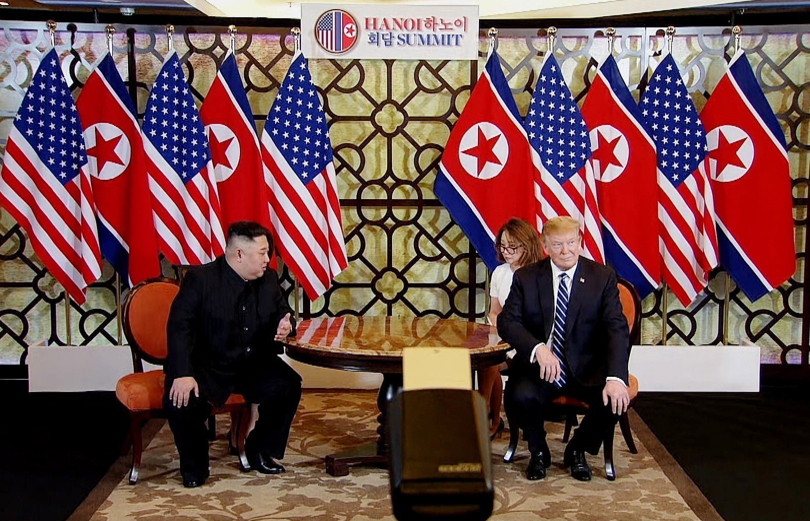 Τινάχθηκε στον αέρα η συνάντηση Τραμπ-Κιμ