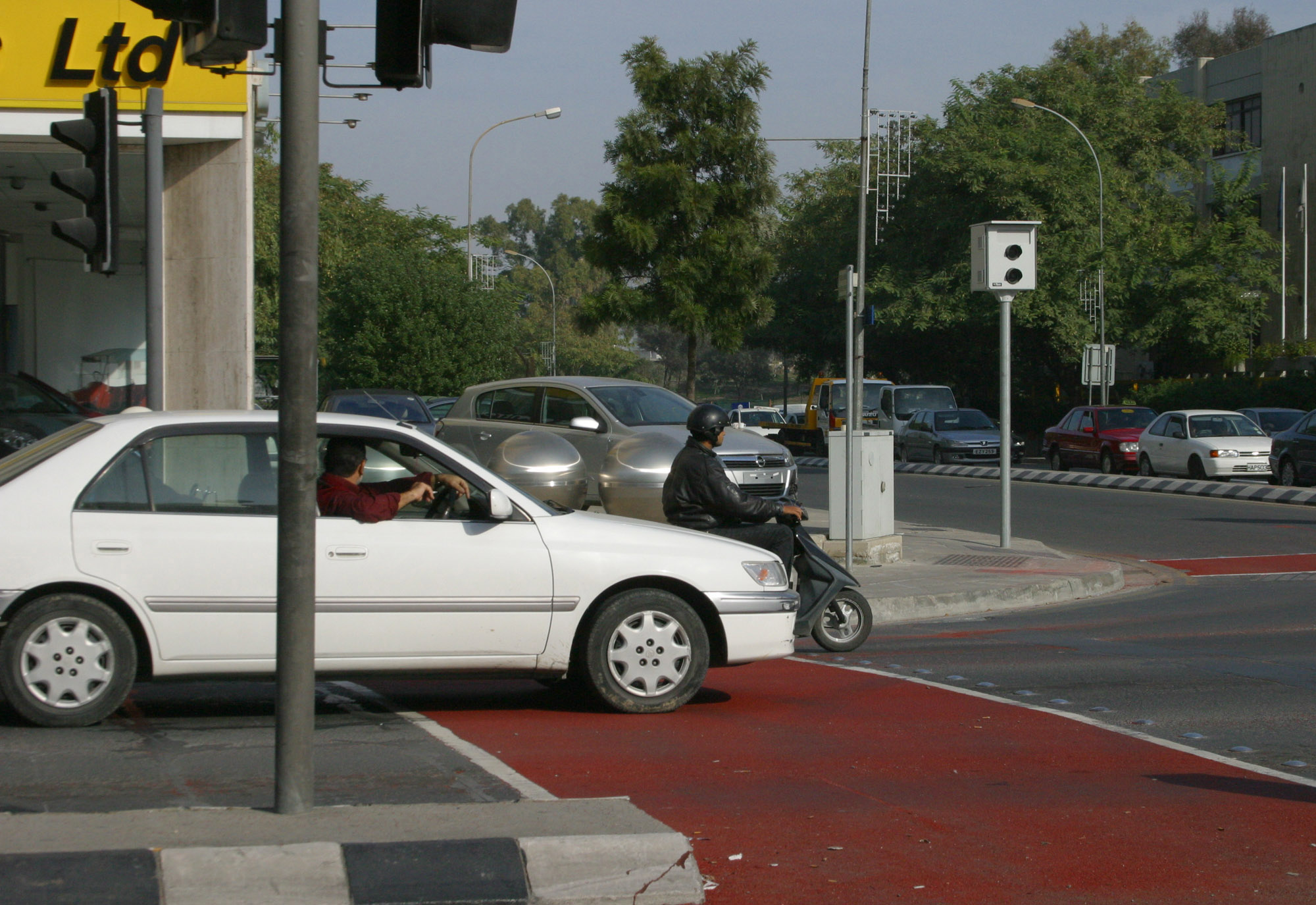 Ξανασκέψου το εάν θα περάσεις με κόκκινο…