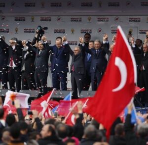 Τούρκος ΥΠΑΜ: “Λαμβάνονται μέτρα σε Αιγαίο, ανατολική Μεσόγειο και Κύπρο"