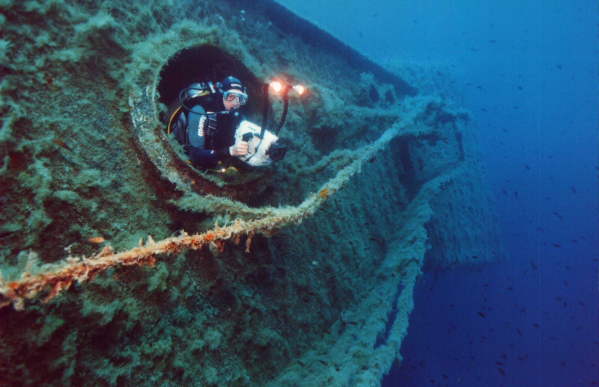 Kυνήγι θησαυρού από δυο πρόσωπα σε ναυάγιο του 1872 (ΒΙΝΤΕΟ)