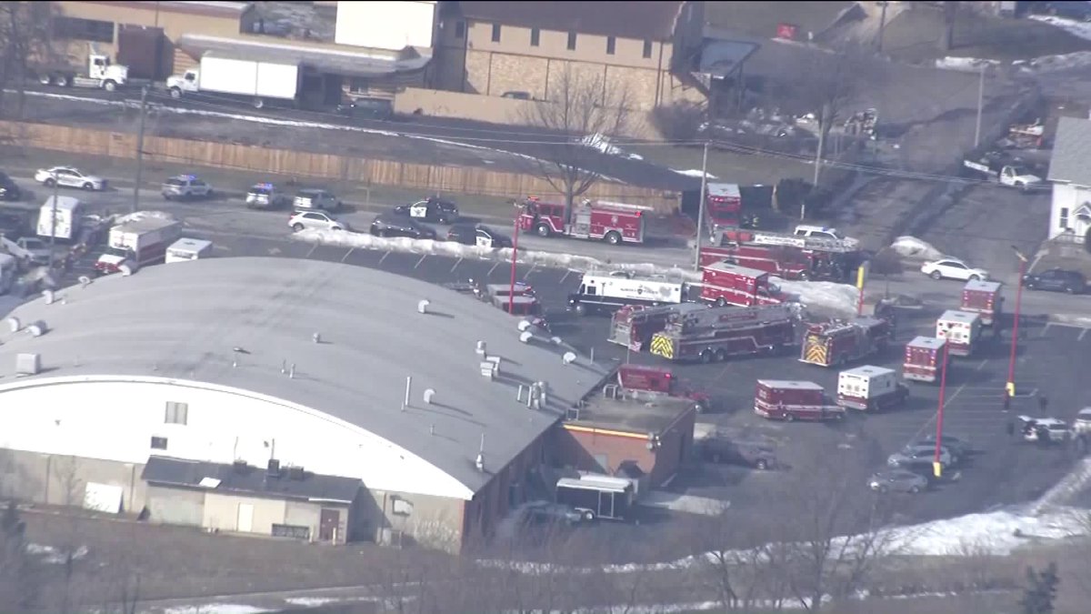 Ένοπλος μπούκαρε σε επιχείρηση και άρχισε να πυροβολεί αδιακρίτως