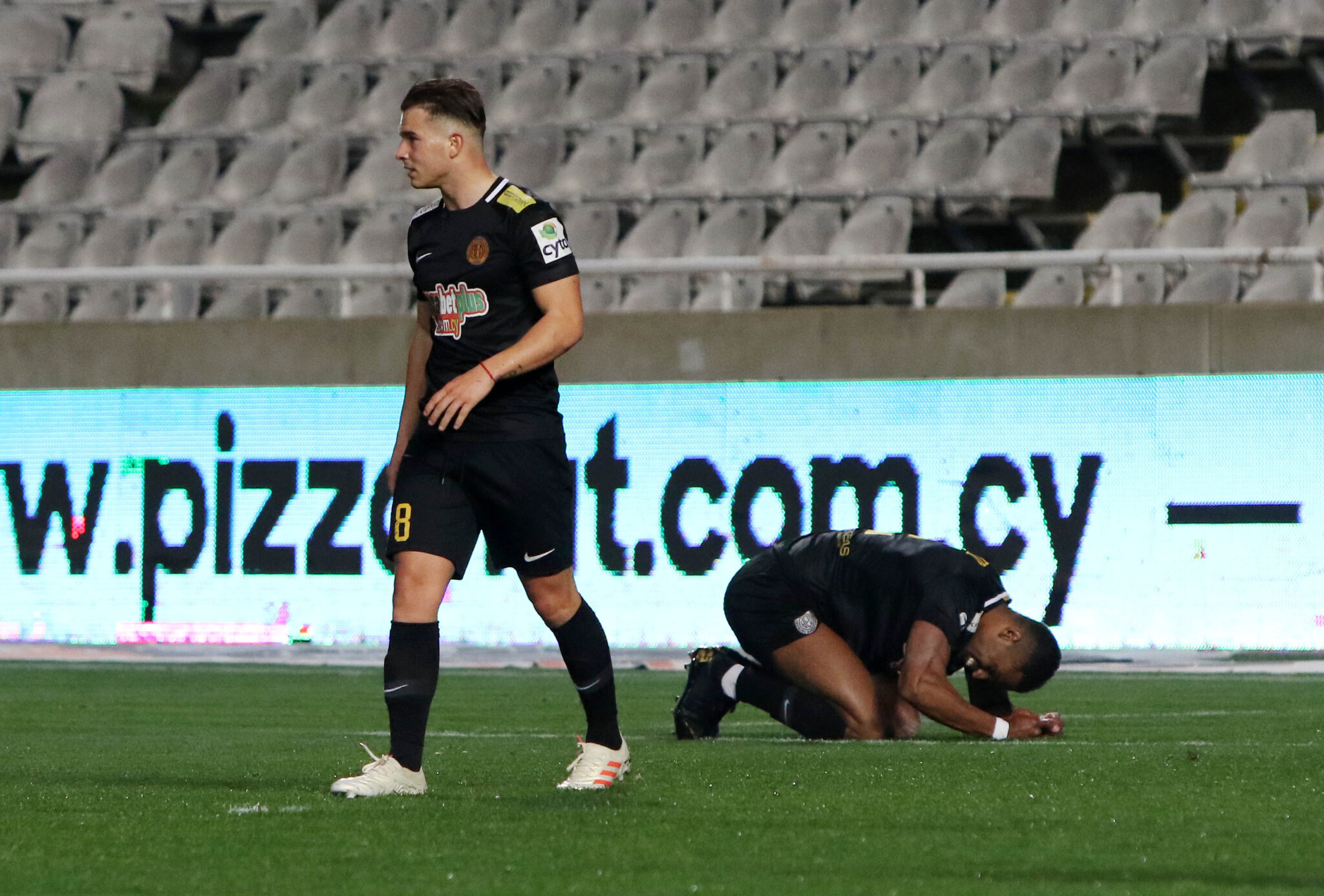 Ή αλλάζει στα κρίσιμα παιχνίδια ή ξεχνάει την Ευρώπη