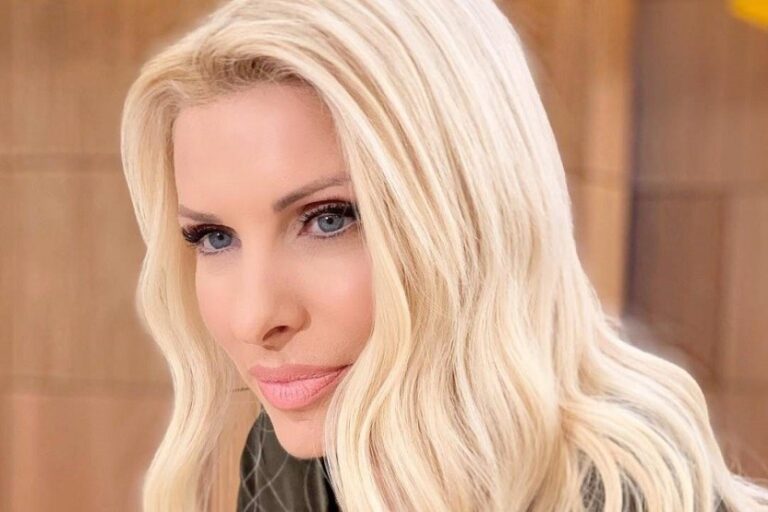 Πρώην συνεργάτης της Μενεγάκη την παρακαλάει να πάει πίσω στην εκπομπή της!