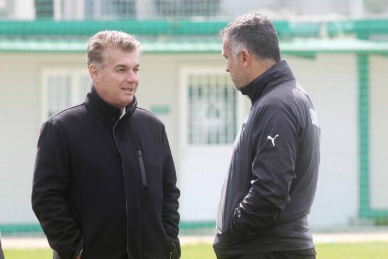 Πρωινή προπόνηση υπό το βλέμμα του Παπασταύρου (ΦΩΤΟ)